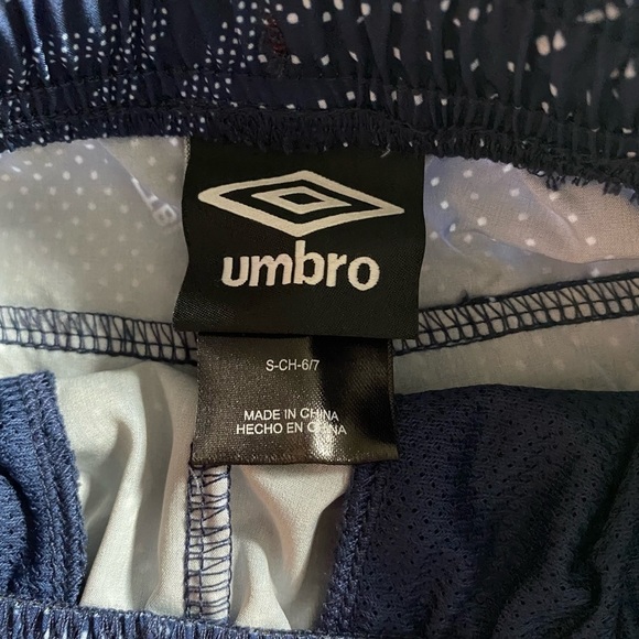 Umbro, Boys, Shorts, Navy, Size Small 6/7 NWT - Picture 12 of 14